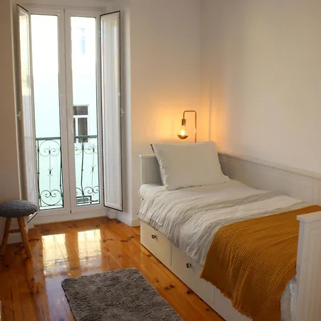 3 Bedroom Penthouse With A/c And Private Terrace *
