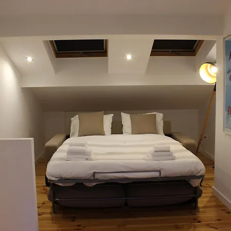 3 Bedroom Penthouse With A/c And Private Terrace * Lisbon